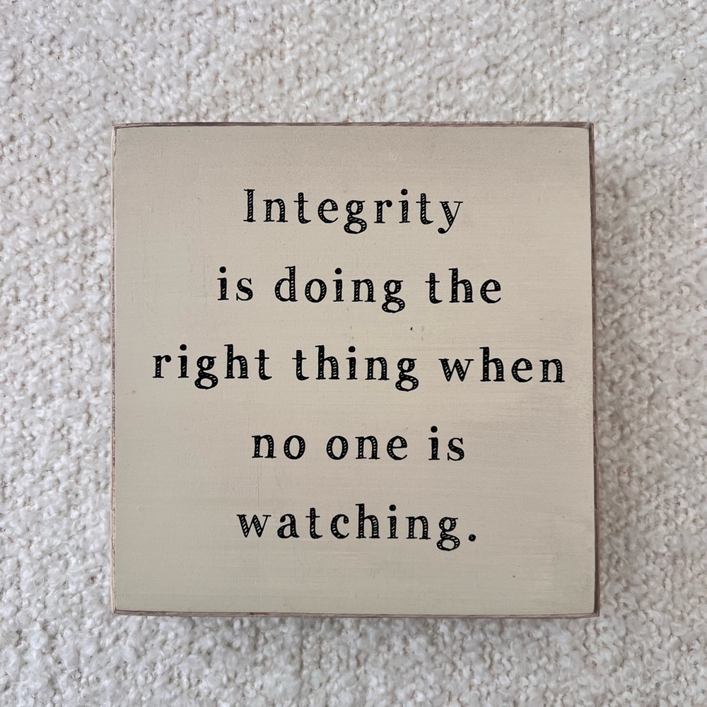 Inspirational Wall or Desk Decor with Quote